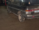 Nissan Prairie 1992 года