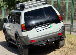 Mitsubishi Montero Sport 2000 года