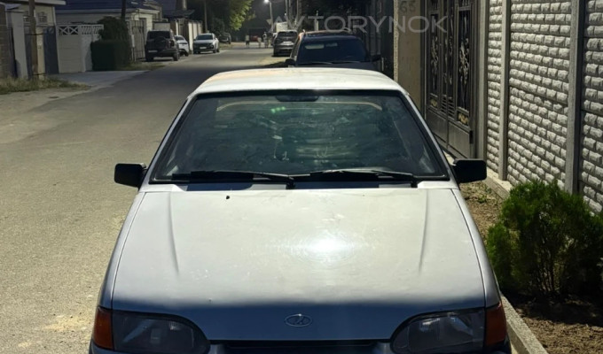 ВАЗ (Lada) 2115 2004 года