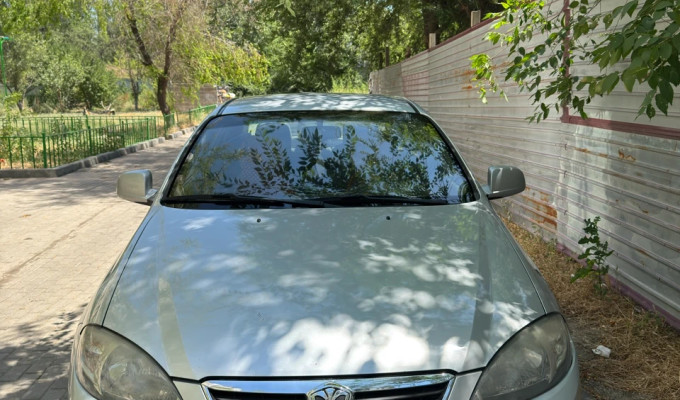 Daewoo Gentra 2014 года