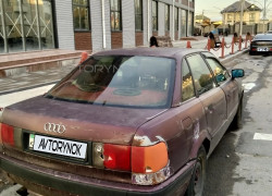 Audi 90 1994 года