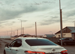 Toyota Camry 2020 года