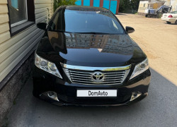 Toyota Camry 2012 года