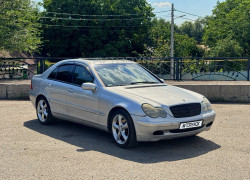 Mercedes-Benz C-Класс 2003 года