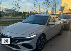 Hyundai Elantra 2024 года