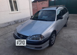 Toyota Avensis 2001 года