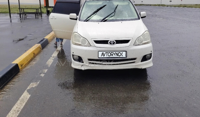 Toyota Ipsum 2003 года