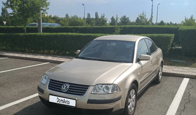 Volkswagen Passat 2003 года