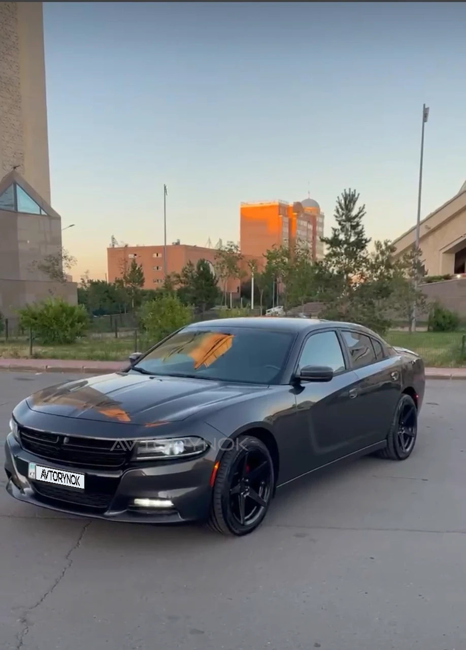 Dodge Charger, 2021