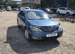 Toyota Camry 2003 года