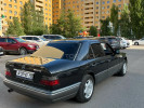Mercedes-Benz E-Класс 1993 года