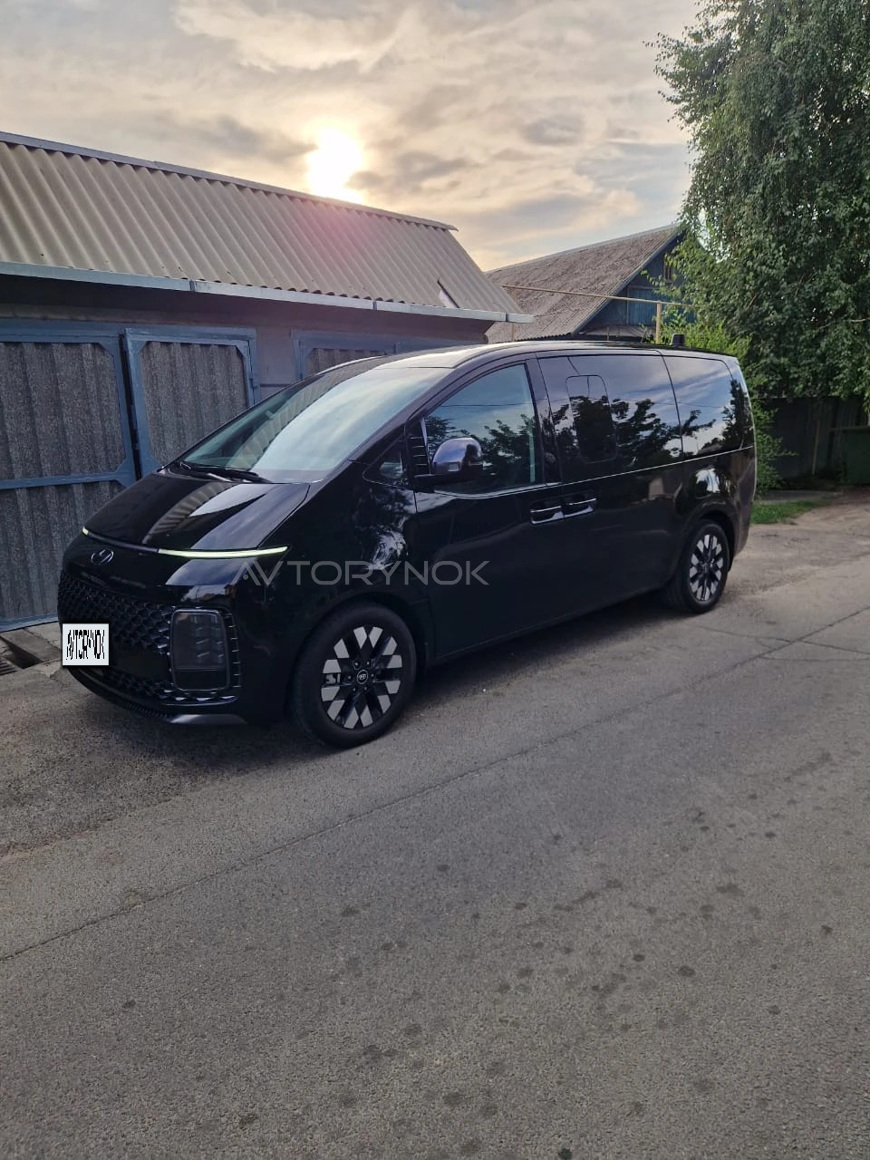 Hyundai Staria, 2024