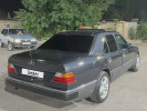 Mercedes-Benz E-Класс 1993 года