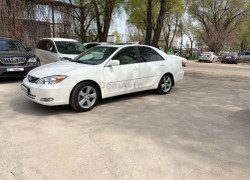 Toyota Camry 2002 года