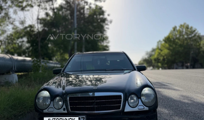 Mercedes-Benz E-Класс 1998 года