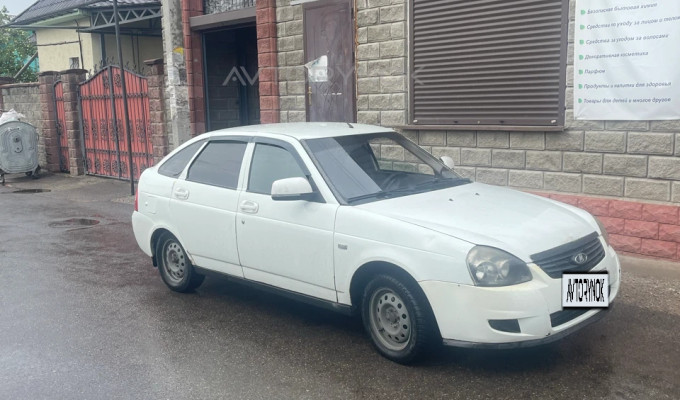 ВАЗ (Lada) Priora 2013 года