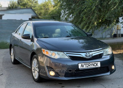 Toyota Camry 2013 года