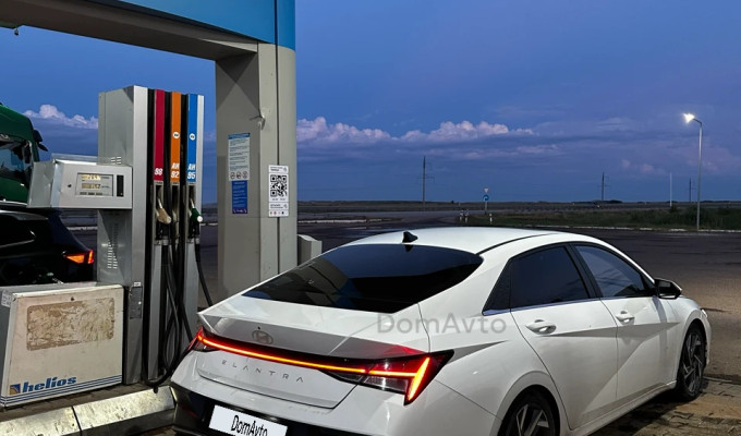 Hyundai Elantra 2024 года