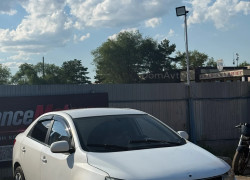 Kia Cerato 2010 года