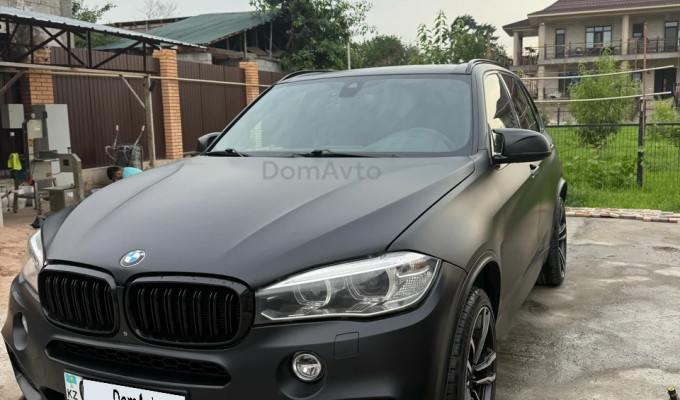 BMW X5 2015 года