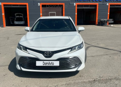 Toyota Camry 2019 года