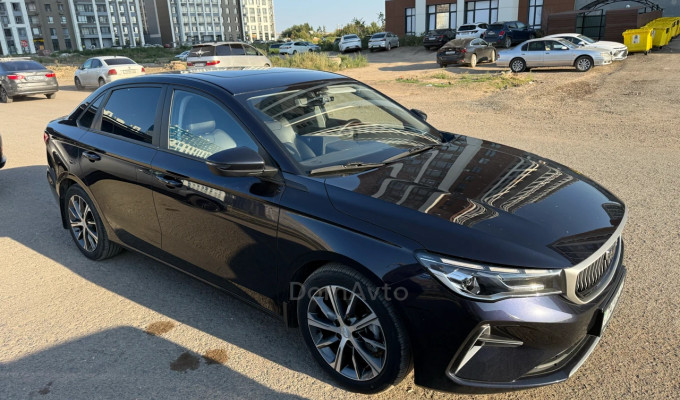 Geely Emgrand 2024 года