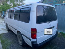 Toyota Hiace 2002 года