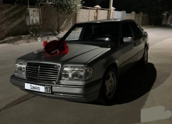 Mercedes-Benz E-Класс 1993 года