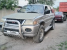 Mitsubishi Montero Sport 2000 года