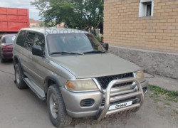 Mitsubishi Montero Sport 2000 года
