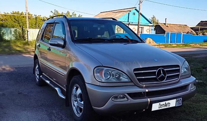 Mercedes-Benz ML-Класс 2003 года