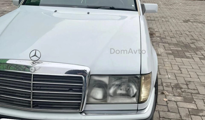 Mercedes-Benz E-Класс 1991 года