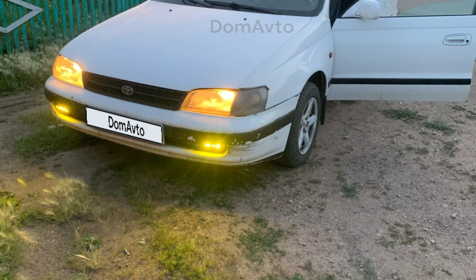 Toyota Carina E 1995 года