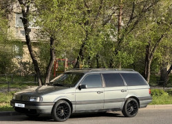 Volkswagen Passat 1993 года
