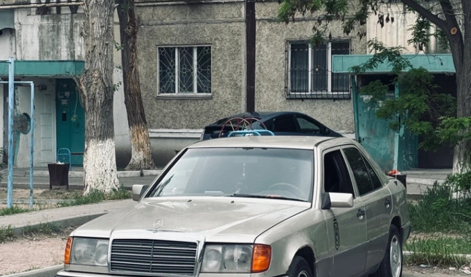 Mercedes-Benz 190 1992 года