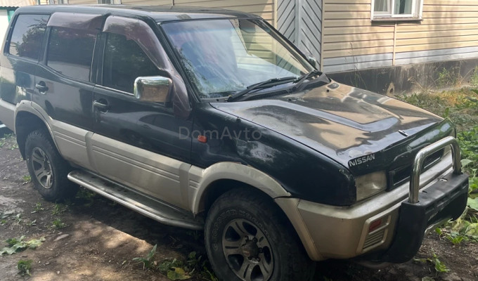Nissan Mistral 1996 года