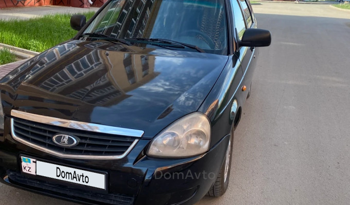 ВАЗ (Lada) Priora 2012 года