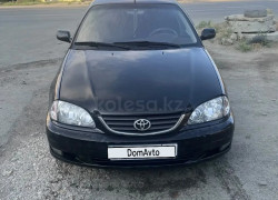 Toyota Avensis 2001 года