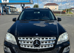 Mercedes-Benz ML-Класс 2010 года