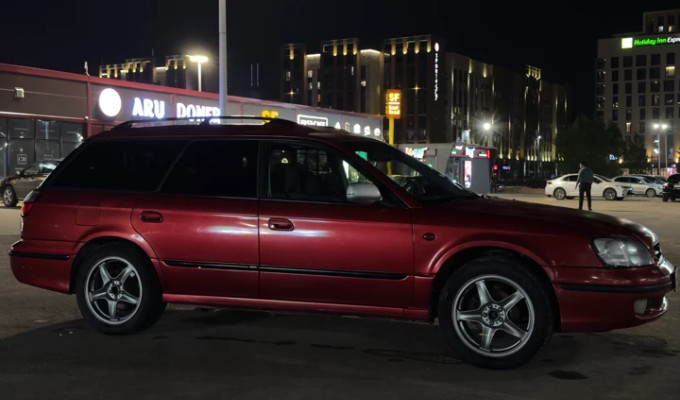 Subaru Legacy 2000 года