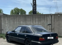 Mercedes-Benz E-Класс 1992 года