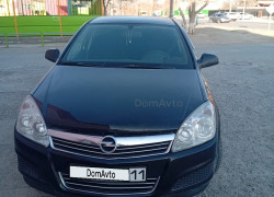 Opel Astra 2012 года