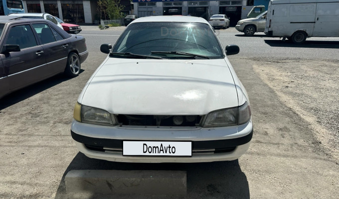 Toyota Carina E 1997 года