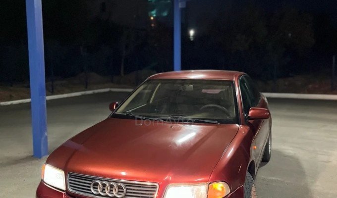 Audi A4 1995 года