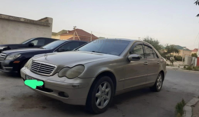 Mercedes-Benz C-Класс 2002 года