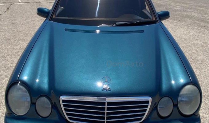Mercedes-Benz E-Класс 2000 года