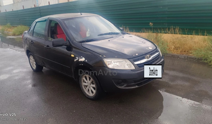 ВАЗ (Lada) Granta 2013 года