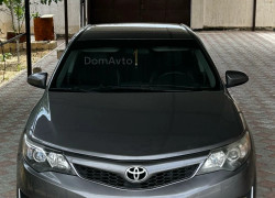 Toyota Camry 2012 года