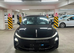Hongqi E-QM5 2025 года