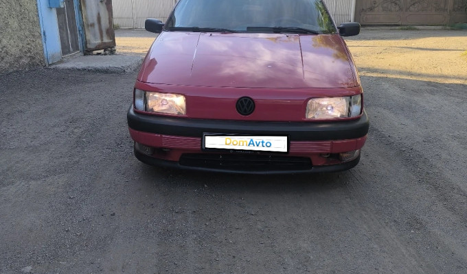 Volkswagen Passat 1990 года